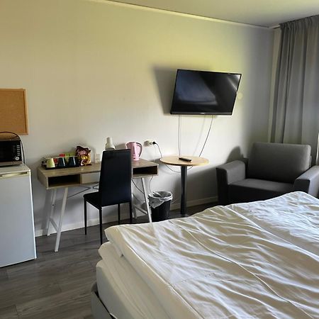 פיילה Hotell Smedjan מראה חיצוני תמונה